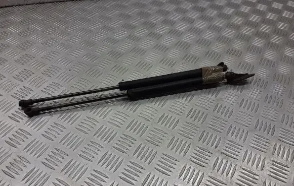 Toyota Avensis T250 Tailgate/trunk/boot tension spring 