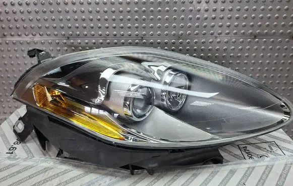 Headlight/headlamp