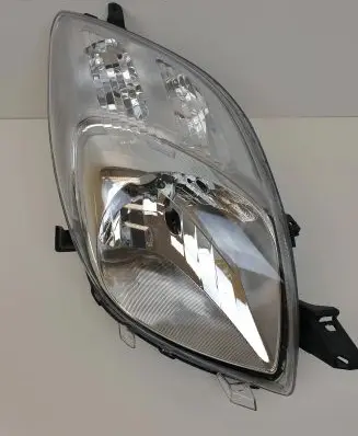 Toyota Yaris Headlight/headlamp 17502A0110 043048 89901285