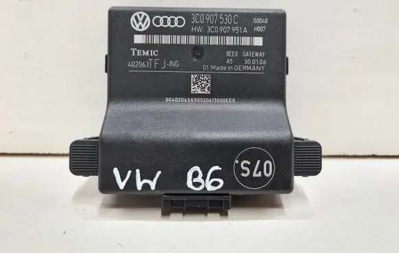 Volkswagen PASSAT B6 Gateway control module 3C0907530C 3C0907951A
