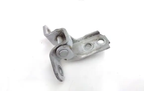 Toyota Avensis T270 Front door upper hinge 