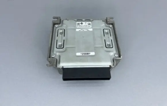 Tesla Model S Sound amplifier 100483310A 100035000109