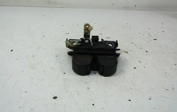 Audi A6 Allroad C5 Tailgate/trunk/boot lock/catch/latch 