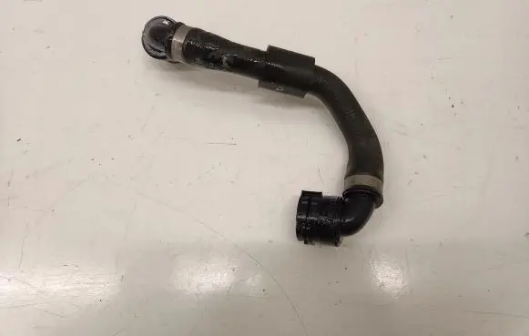 BMW 5 G30 G31 Engine coolant pipe/hose