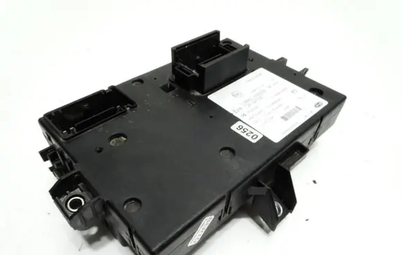 Fiat Ducato Fuse module 1380704080 116RAI000029 10R041061