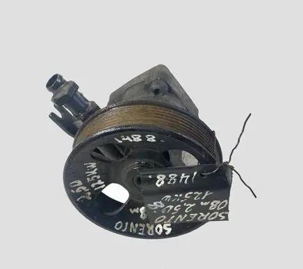 KIA Sorento Power steering pump