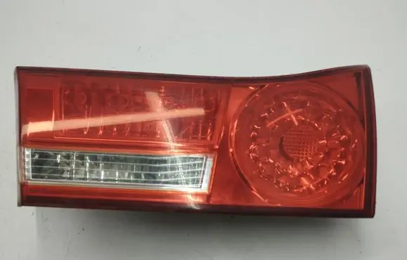 Honda Accord Tailgate rear/tail lights P8129R