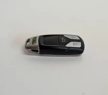 Audi A4 S4 B9 8W Ignition key/card 