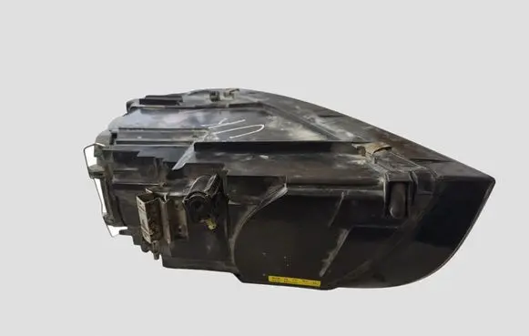 Volvo V50 Headlight/headlamp 30698894 0301198604