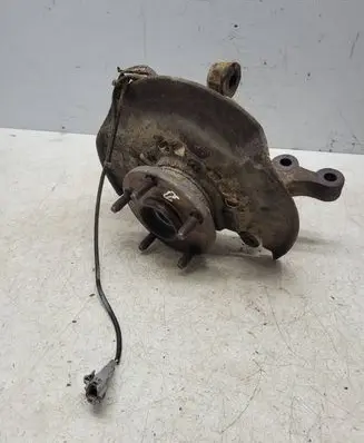 Toyota RAV 4 (XA20) Front wheel hub spindle knuckle
