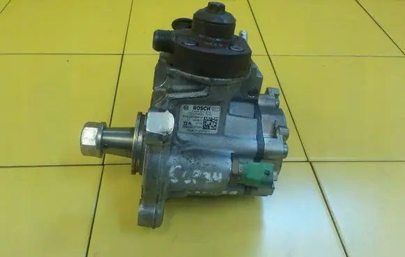Jaguar XF X250 Fuel injection high pressure pump 9X2Q9B395CA