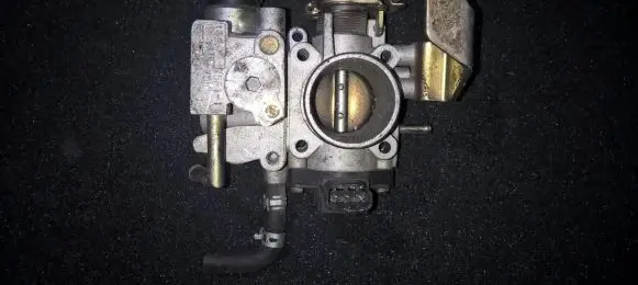 Suzuki Wagon R+ Throttle valve 1340075f1 13400-75f1