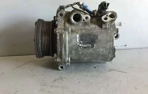 Mitsubishi Outlander Air conditioning (A/C) compressor (pump) 7813A0