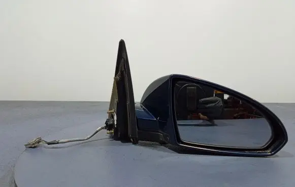 Nissan Primera Front door electric wing mirror 96301AU412
