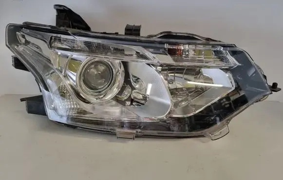 Mitsubishi Outlander Headlight/headlamp 8301C197