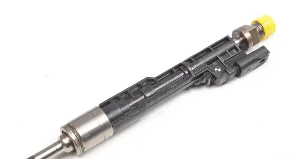 BMW 7 G11 G12 Fuel injector 8623431