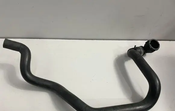 BMW 4 F32 F33 Engine coolant pipe/hose 9208183