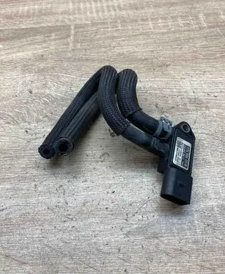 Volkswagen Golf VI Exhaust gas pressure sensor 076906051B TN3