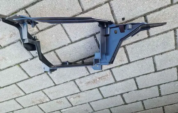 BMW X5 G05 Muffler mount bracket/holder 8074187
