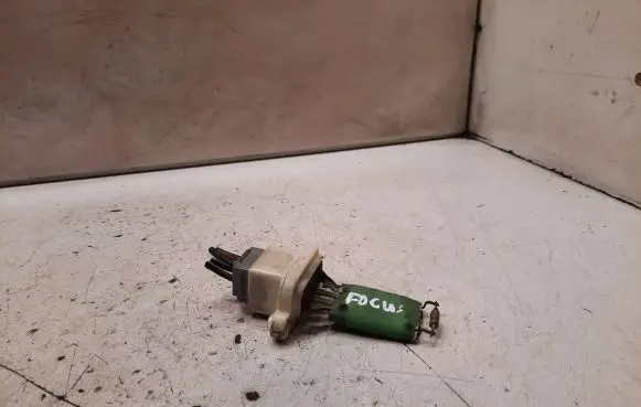 Ford Focus Heater blower motor/fan resistor 3M5H18B647AC
