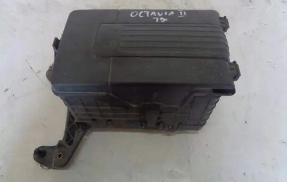 Skoda Octavia Mk2 (1Z) Battery box tray 1K0915333C