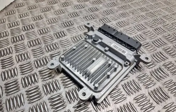 Mercedes-Benz E W212 Engine control unit/module A6519003701 28381049 A6519012101