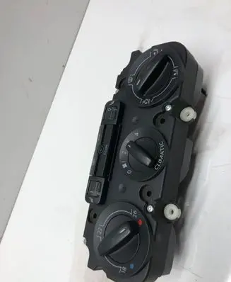 Volkswagen PASSAT B6 Climate control unit 1K0820047DQ