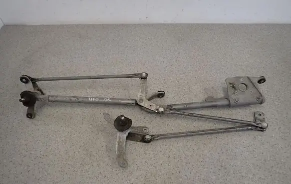 Honda Civic Front wiper linkage 