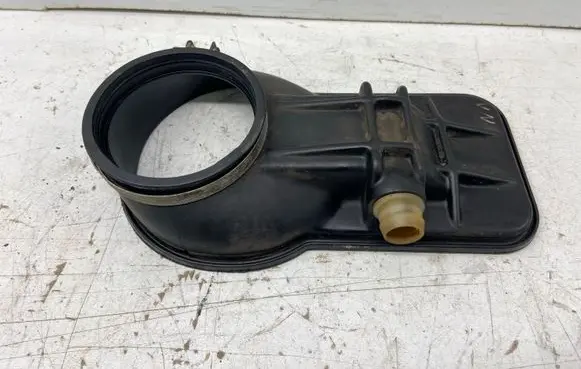 Mercedes-Benz 190 W201 Other engine bay part 1031410090