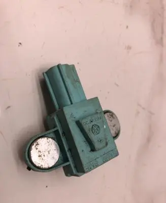 Audi A6 S6 C6 4F Airbag deployment crash/impact sensor 4F0955557