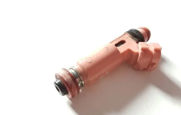 Lexus RX 330 - 350 - 400H Fuel injector 2325020030