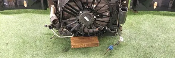 Jaguar XJ X350 Radiator set 
