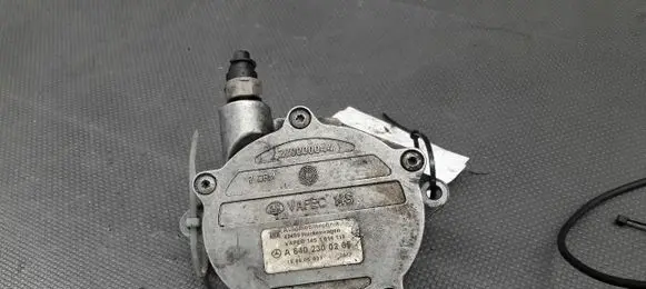 Mercedes-Benz A W169 Vacuum pump A6402300265
