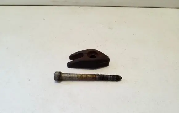 Citroen C4 Grand Picasso Fuel Injector clamp holder 9674341880
