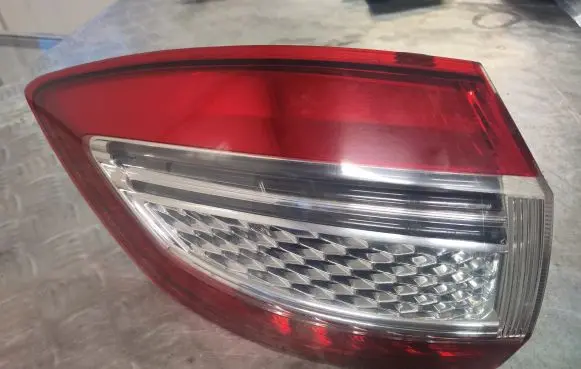 Ford Mondeo MK IV Rear/tail lights BS7113405
