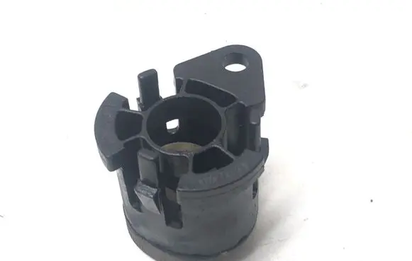 Volvo S40 Radiator mount bracket 30639749