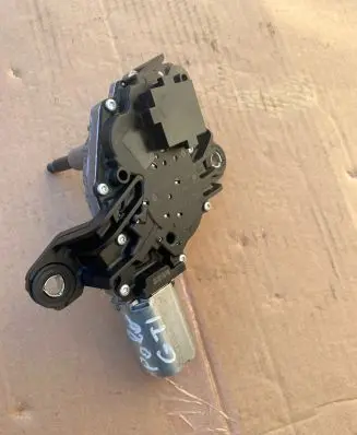 Volkswagen Polo V 6R Rear window wiper motor 5K6955711B 0390201216 120117