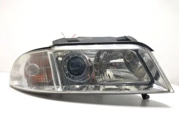 Audi A4 S4 B5 8D Headlight/headlamp