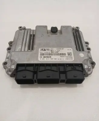Ford Focus Engine control unit/module 9M5112A650BF 0281015608