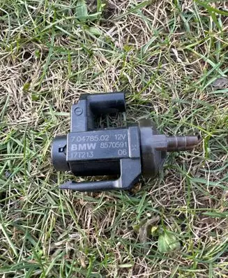 Vacuum valve