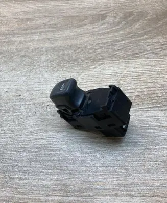 Volvo S80 Electric window control switch 9476697