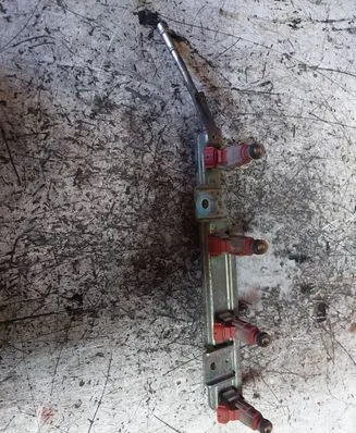 Nissan Primera Fuel injectors set 