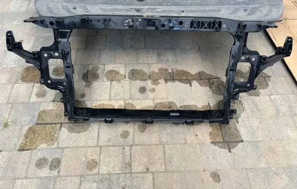 Hyundai i30 Radiator support slam panel 64105-G4120