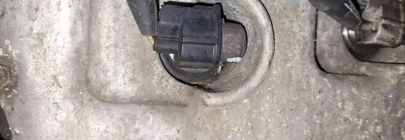 Subaru Legacy Fuel injector 