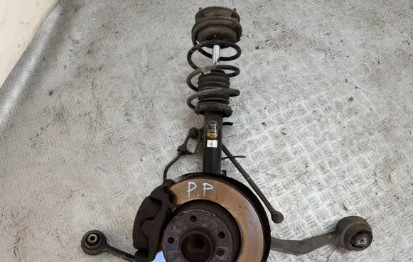 BMW 1 E81 E87 Front wheel hub spindle knuckle