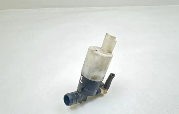 Peugeot 308 Windscreen/windshield washer pump 8200067015 8200296688