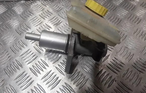 Audi A4 S4 B6 8E 8H Master brake cylinder 8E0611301E