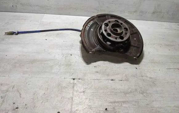 Mercedes-Benz GLK (X204) Rear wheel hub
