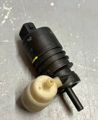 Opel Zafira A Windscreen/windshield washer pump PA6GBGF30