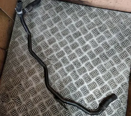 Land Rover Range Rover Sport L320 Engine coolant pipe/hose AH2218B402AB